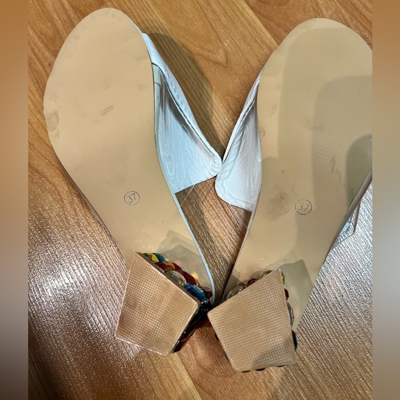 NWOT - Rhinestone Décor Slipper Sandal * White (Size 6.5) - Picture 4 of 11